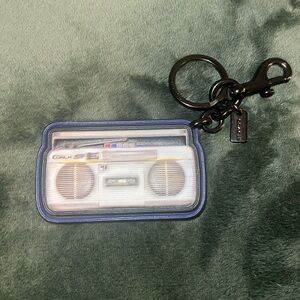 COACH  80's Boombox Key Fo